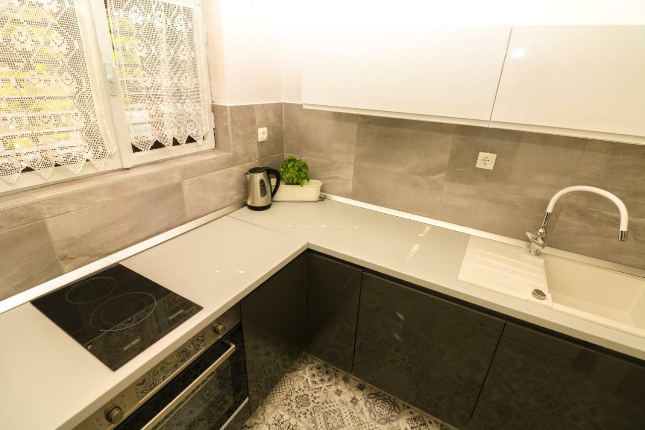 Apartments Reljic With Terrace Baška Eksteriør bilde