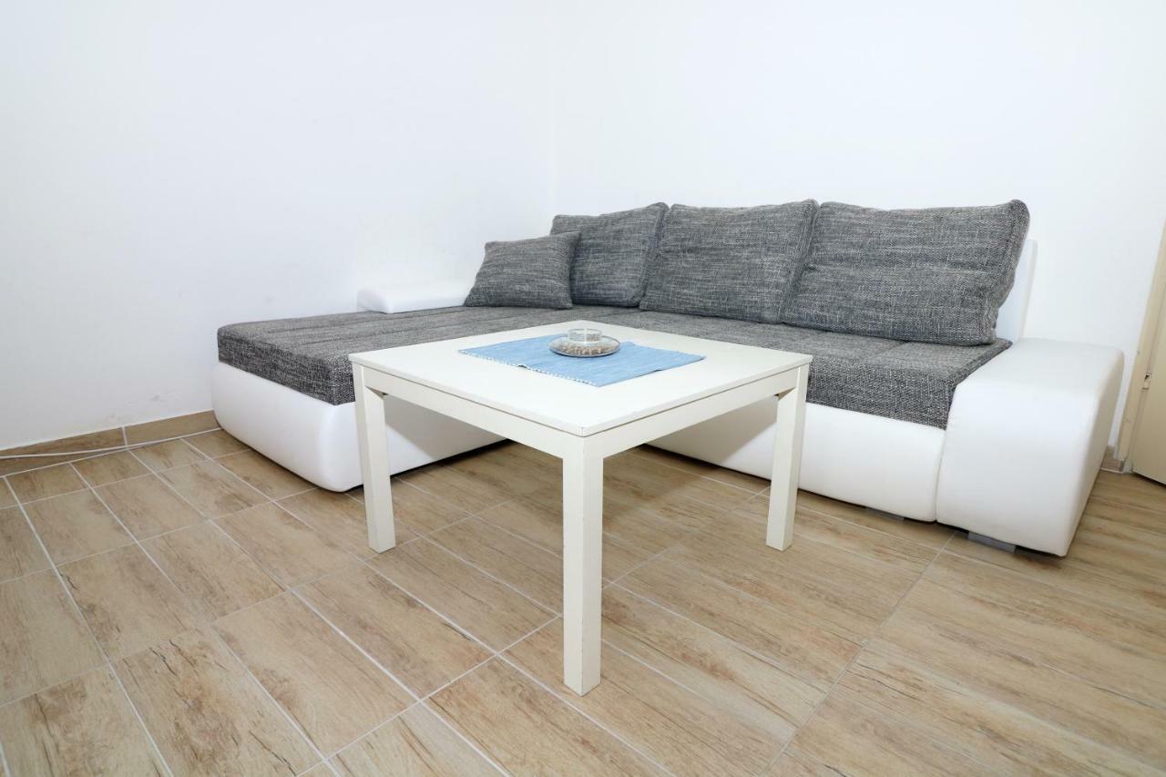 Apartments Reljic With Terrace Baška Eksteriør bilde